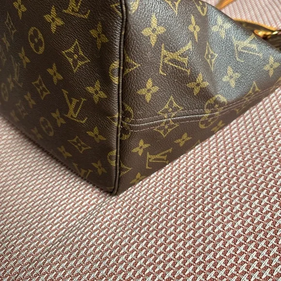 Louis Vuitton Neverfull GM - Picture 7 of 15